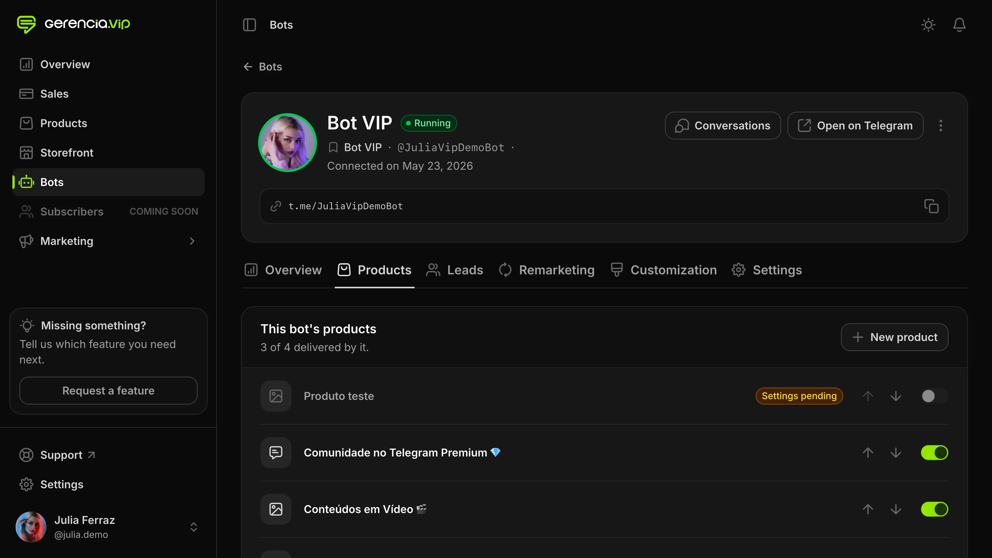 A bot’s Products tab in Gerencia VIP, with a switch to turn each product on in the bot